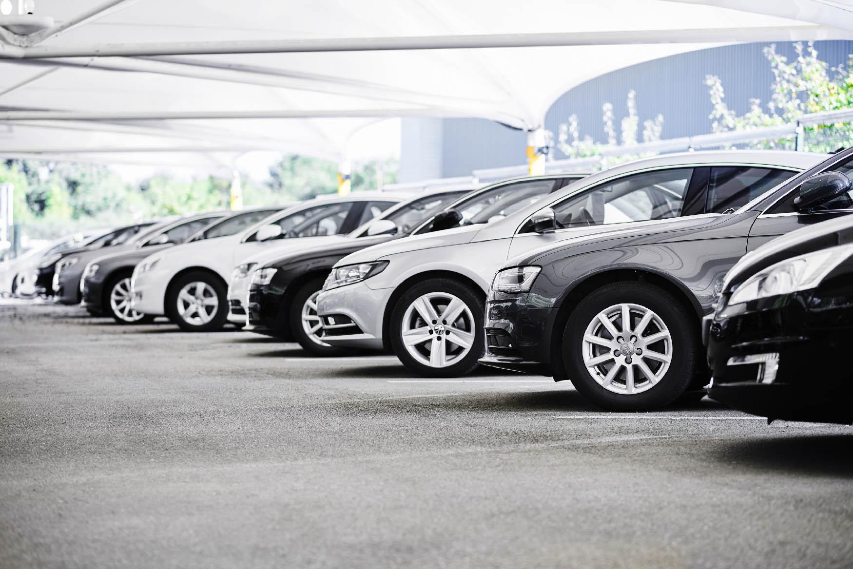  Islandbreeze  — comfortable car rental for any trip